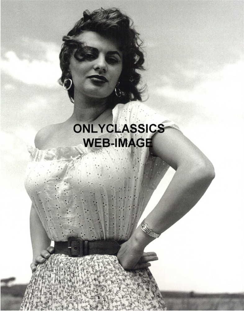 1955 SEXY ACTRESS SOPHIA LOREN PHILIPPE HALSMAN 11X14 PHOTO PINUP CHEESECAKE