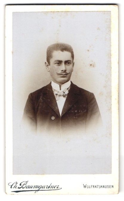Photograph Christoph Baumgartner, Wolfratshausen, Untermarkt 248, portrait of a