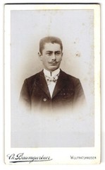 Photograph Christoph Baumgartner, Wolfratshausen, Untermarkt 248, portrait of a