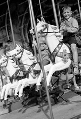 Negative-Kids-Carousel-Humble-Ride-Boy-German-Boy-Boy-3