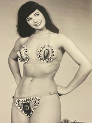 Large Photo Curiosa Pin-Up Printing Later Bettie Page Erotica Bdsm Fetish