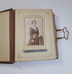 Heavy Photo Album Leather Embossed Art Nouveau 19th century 22 Photos