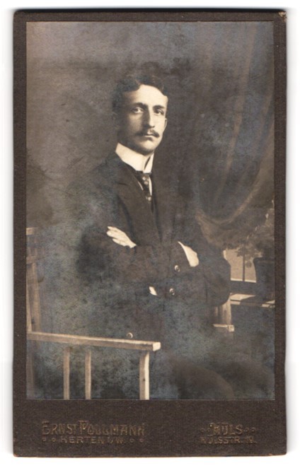 Photograph Ernst Pollmann, Hüls, Hülsstr. 19, Elegant Gentleman With Crossroads
