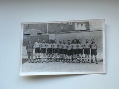 Photo F 21 Football Team Photo Circa 1930s Approx 9x14cm