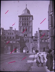 Lübeck Castle Gate Mother with Children around 1920 Historical Glass Picture
