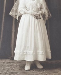 Edwardian Religious Communicant Photo Bible Veil Locket Decor Crafting 5×8″ READ