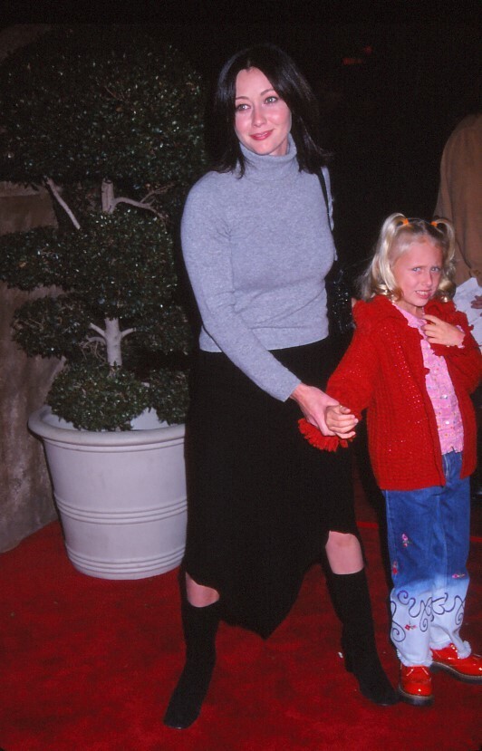 Dia Shannon Doherty & God Daughter 2001 KB Format Photographer P11-28-3-1