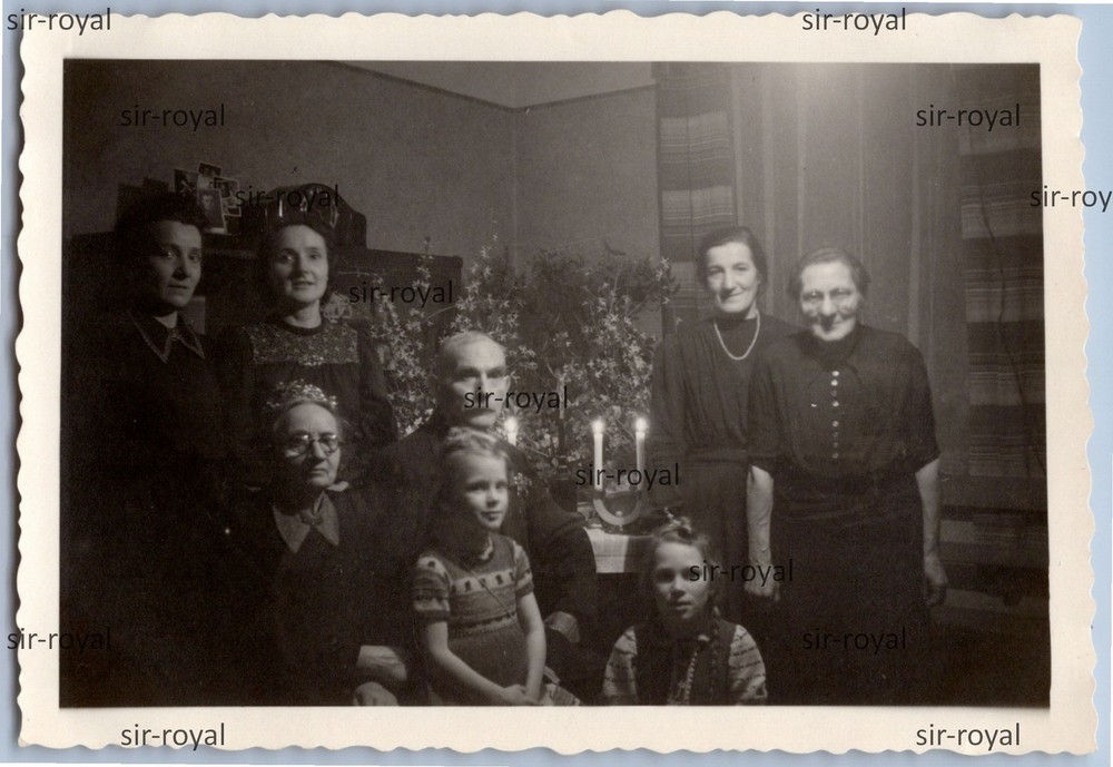 Belzig Circa 1942 – Christmas Before the Christmas Tree – 1940s – Photo 9x6cm