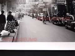 40’s Large HONG KONG LADY STREET SCENE SHOPPING CAR SIGN Old Vintage Photo 香港老照片