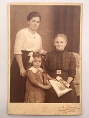 Plate camera photo original old photo around 1900 11 x16.5 cm ladies