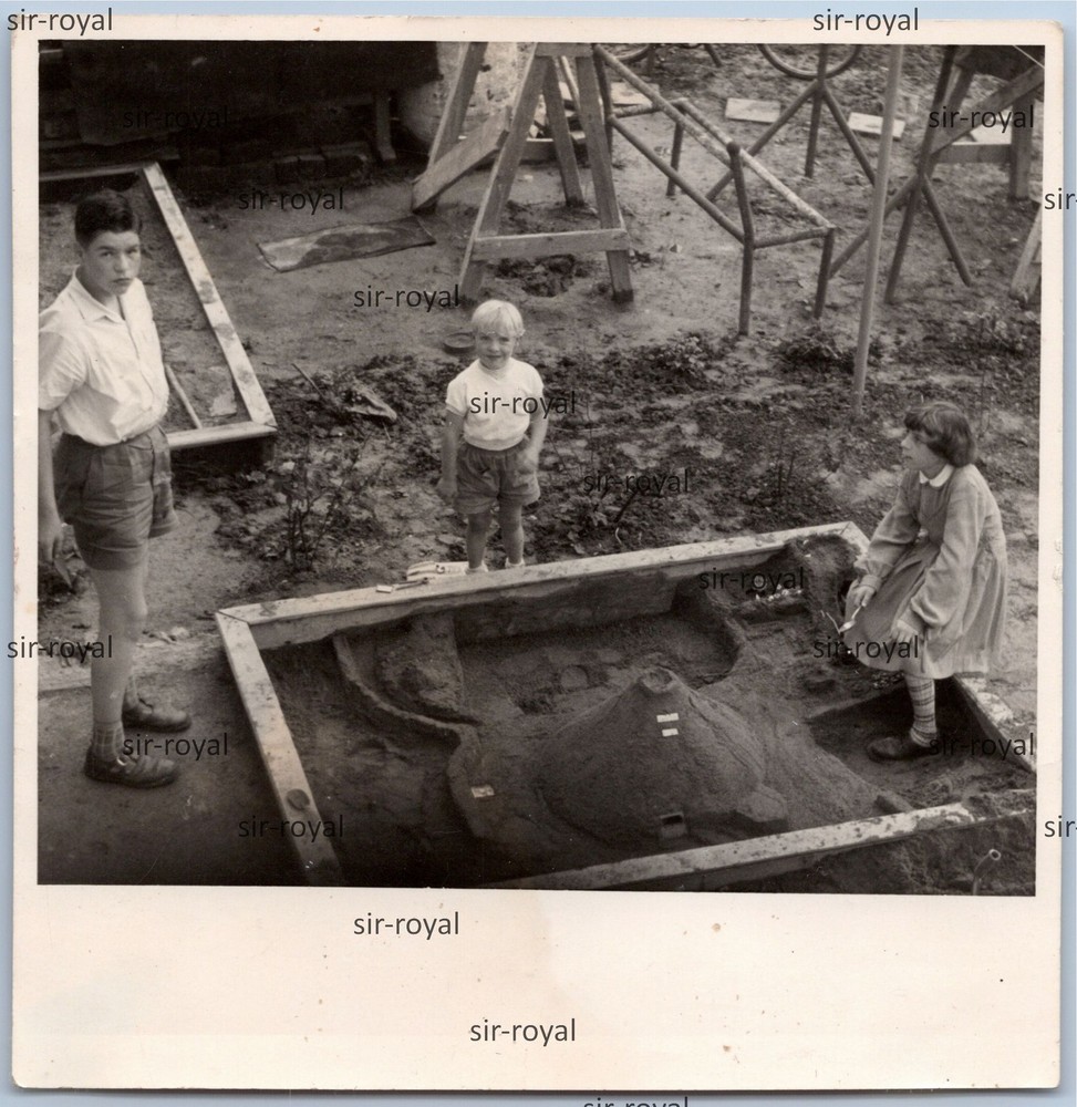 Children Built a Sand Castle in the Sandbox – 1950s 1960s – Photo 9x9cm