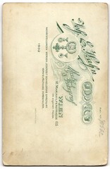 Photograph Joh. C. Hahn, Vienna, Mariahilferstrasse 105, portrait of a family