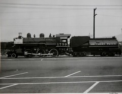 Southern Pacific Engine #1759 SP Locomotive Station Photograph Vtg 50s Railway