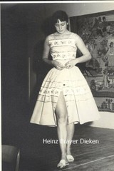1955, portrait of a young woman, model no.: 4, fashion show, black and white. DIN A 4