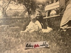 ❤️Bundle 2 Photos 1942 Third Reich Beautiful Snapshot Children Nature Laugh~5×8