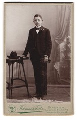 Photograph Hermann Tietz, Berlin, Krausen-Straße 44-49, young man in suit